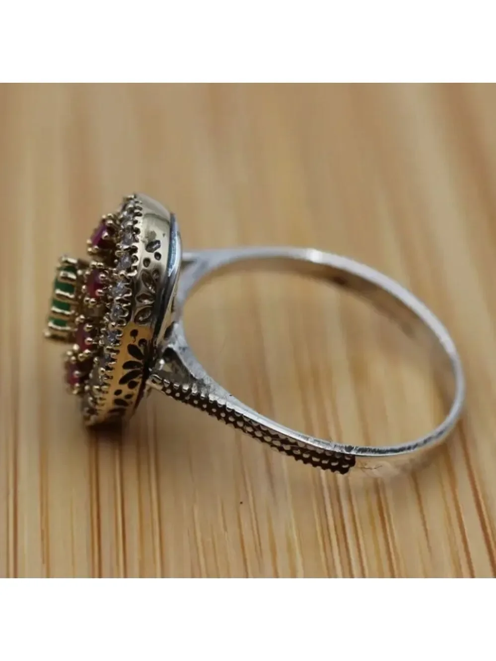 Two Tone Ring Green Red Stones